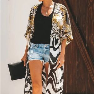 🔥🔥🍷💄 On Fire! Own The Room in this Kimono!